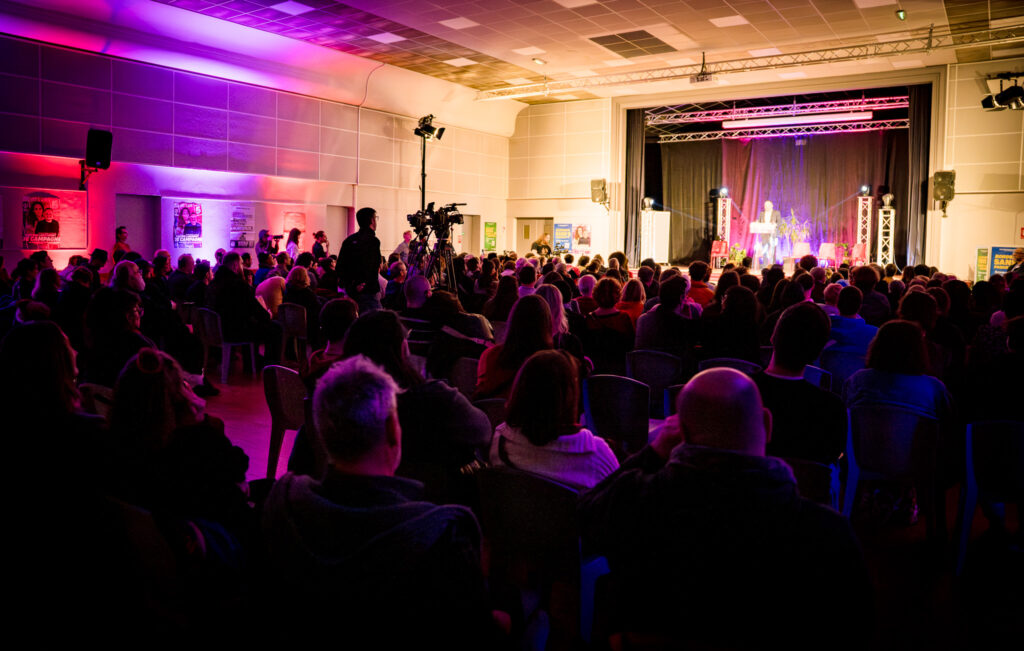 350 personnes Meeting lancement de campagne LFI, programme LFI Bordeaux